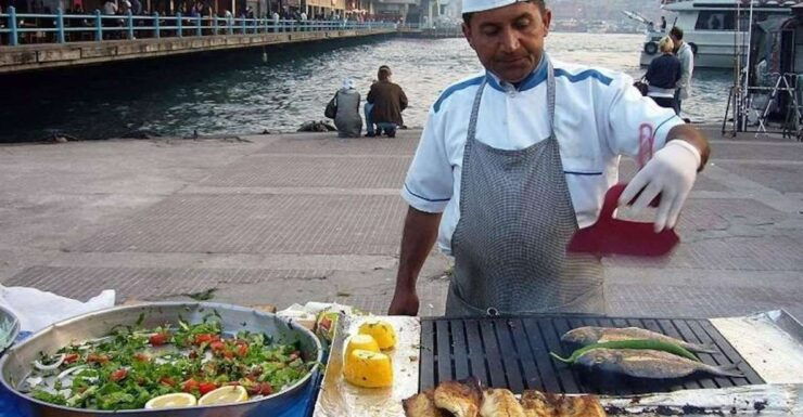 Istanbul: Evening Private Food Tour in Kadikoy - Activity Details