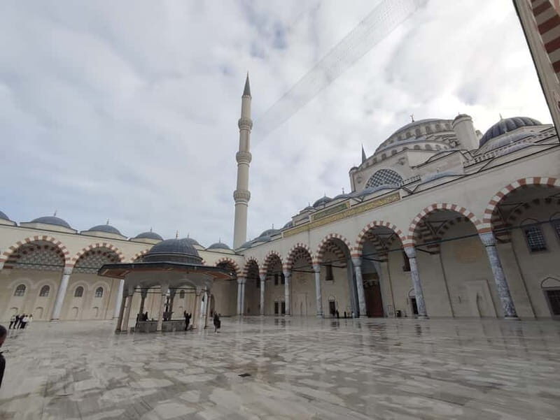 Istanbul: Explore Europe and Asia by Guided Bus and Boat - Who Will Appreciate This Tour?