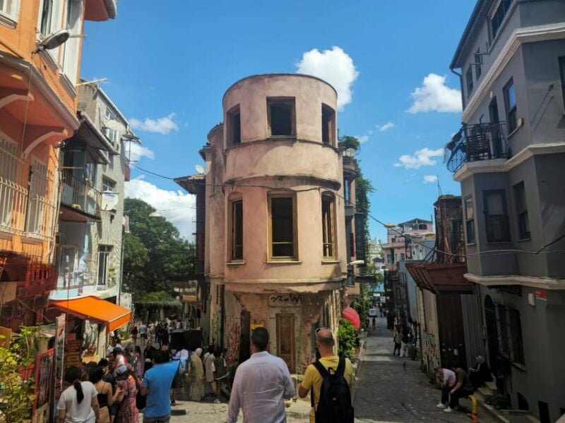 Istanbul: Fener & Balat Guided Tour through Colored Streets - Rich Religious Heritage and Hidden Gems