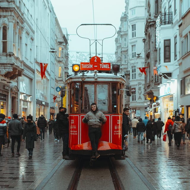 Istanbul: First-Day Walking Tour With Tea and Simit - Customer Feedback