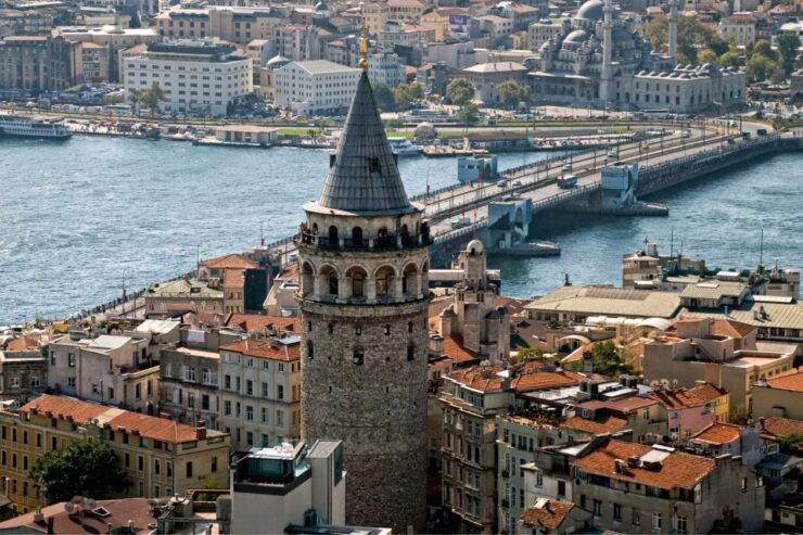 Istanbul: First Discovery Walk and Reading Walking Tour - Experience Highlights of the Tour