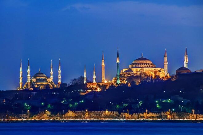 Istanbul Food and Culture Tour: Dinner at Local Family - Experience Highlights