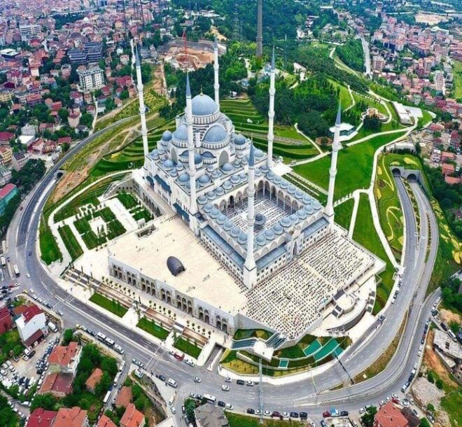 Istanbul: Full-Day 2-Sides City Tour With Lunch & Boat Tour - Tour Pricing and Duration
