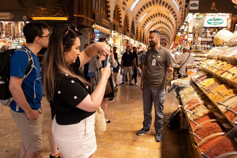 Istanbul: Guided Food Tour with 20+ Tastings on 2 Continents - The ferry crossing is part of the experience