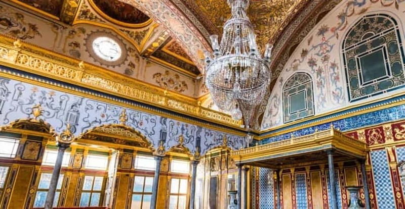 Istanbul: Guided Topkapi and Grand Bazaar with Small Group - Who Is This Tour Best For?