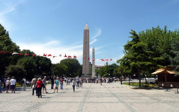 Istanbul: Hagia Sofia, Blue Mosque, and Grand Bazaar Tour - Transportation and Pickup Details