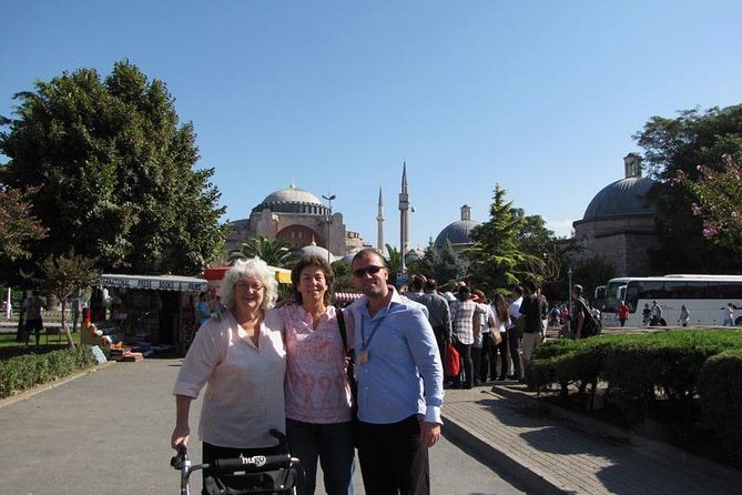 Istanbul: Hagia Sophia, Blue Mosque and Grand Bazaar Tour - Meeting and Pickup