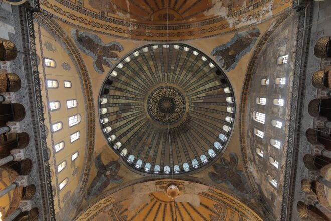 Istanbul: Hagia Sophia Skip-the-Line Ticket & Museum Option - Museum and Technology Features