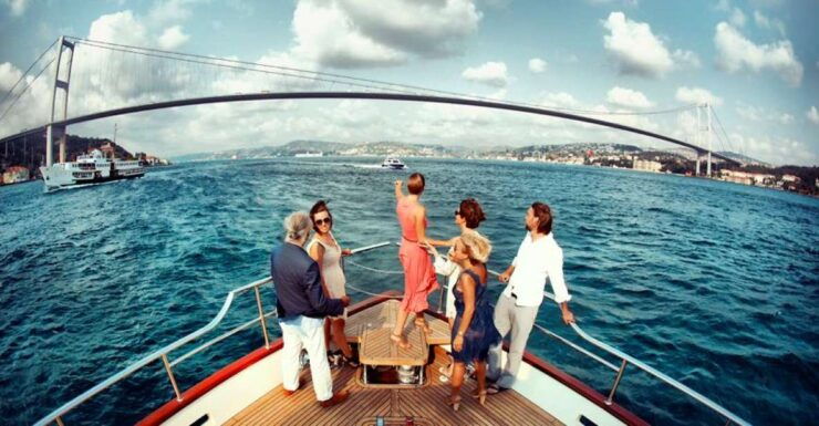 Istanbul: Half-Day Cruise and Cable Car to Pierre Loti Hill - Activity Details