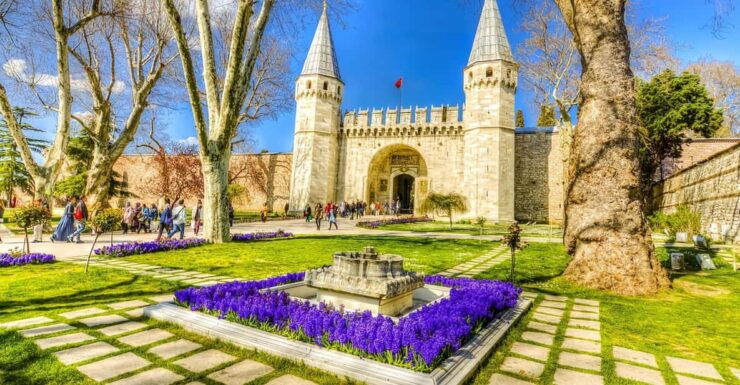 Istanbul: Half Day Topkapai Palace, Irene Hagia Tour W/Guide - Key Points