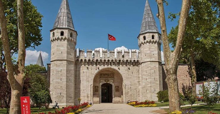 Istanbul: Half-Day Topkapi Palace Tour With Guide - Itinerary Highlights