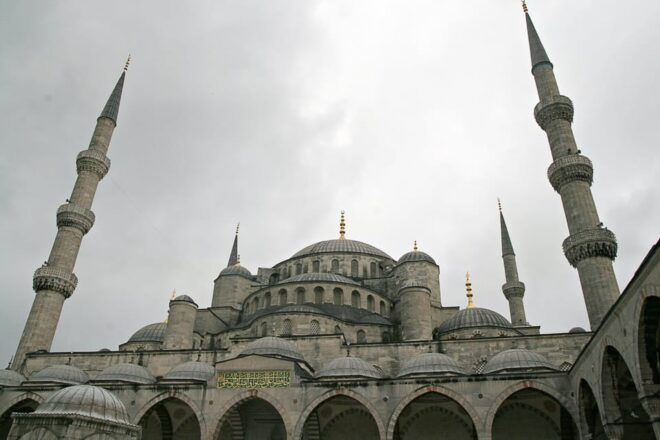 Istanbul: Half-Day Tour Including Hagia Sophia - Exploring Hagia Sophia