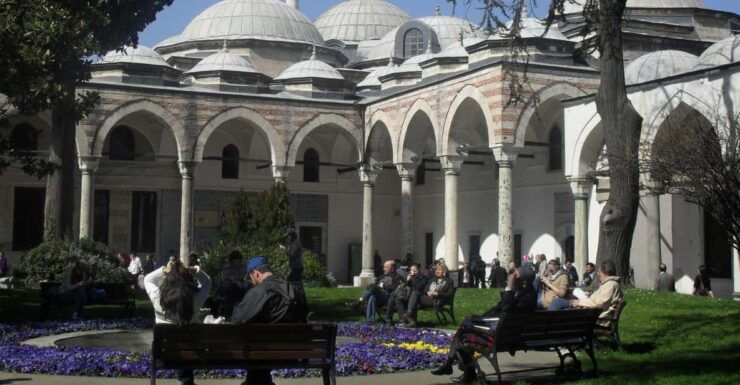 Istanbul: Half-Day Tour With Topkapi Palace - Pricing and Cancellation Policy