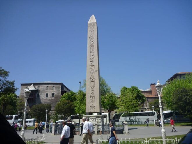 Istanbul: Half-Day Tour With Topkapi Palace - Language Options and Pickup