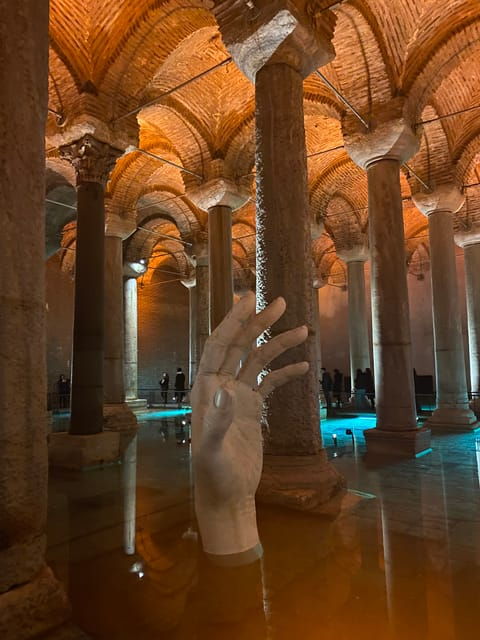 Istanbul Highlights Tour Including Airport Transfers - Exploring the Blue Mosque