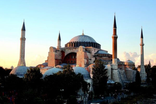 Istanbul: Historic Areas Walking Tour - Included and Excluded