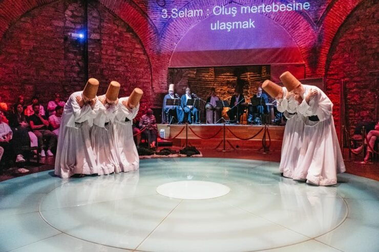 Istanbul: Hodjapasha Whirling Dervishes Show & Exhibition - Venue and Atmosphere