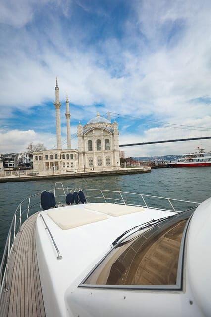 Istanbul: Luxury Yacht Tour at Sunset w Snacks - Who Should Consider This Tour?
