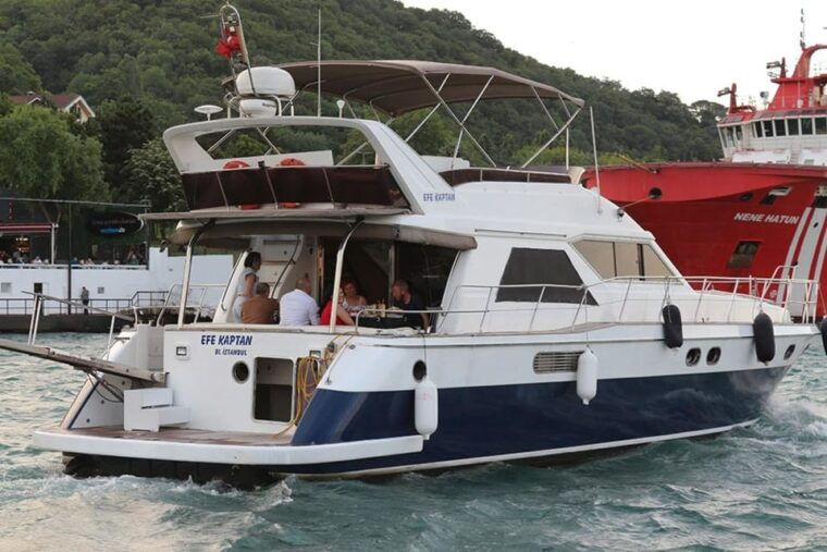Istanbul: Luxury Yacht Tour at Sunset w Snacks - FAQs
