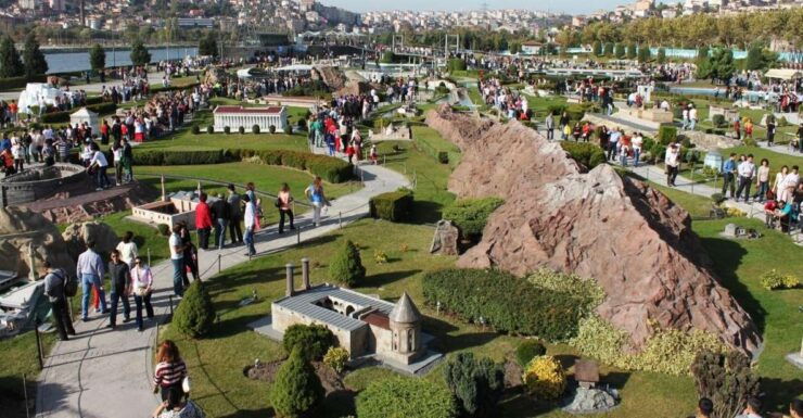 Istanbul: Miniaturk Museum & Shopping Tour - Activity Details