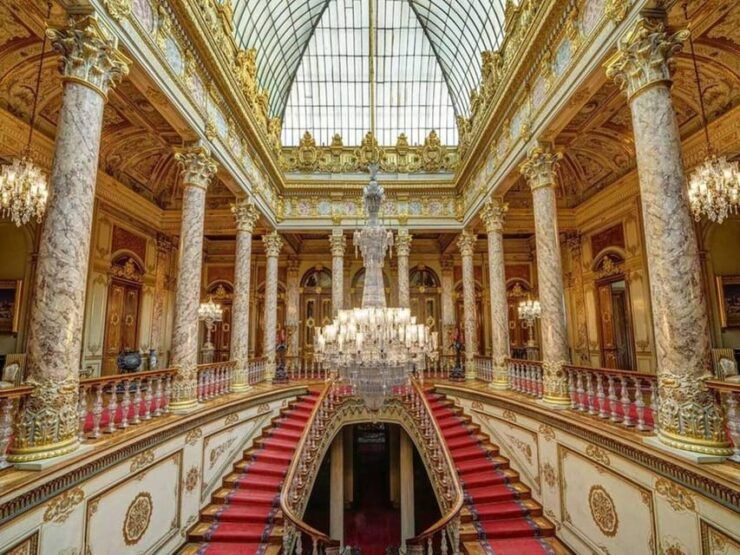 Istanbul Modern City Tour With Bosphorus Boat & Dolmabahce - Itinerary Highlights