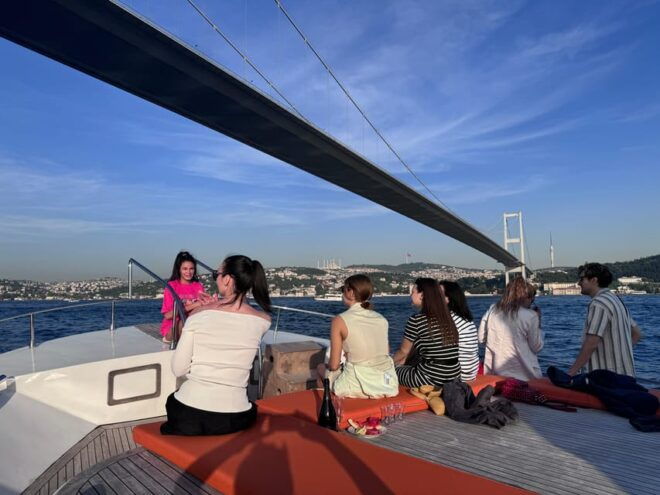 Istanbul: Morning or Sunset Cruise With Guide and Snacks - Customer Reviews and Ratings
