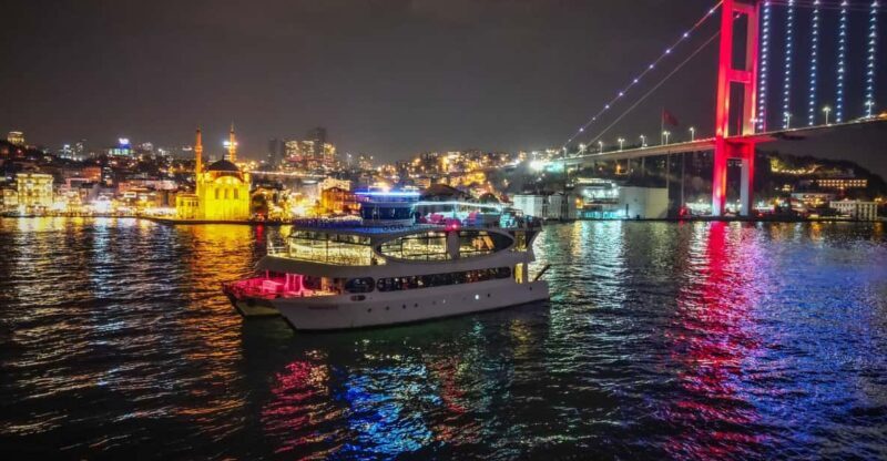 Istanbul: New Year's Eve Bosphorus Dinner Cruise Party 2026 - FAQ