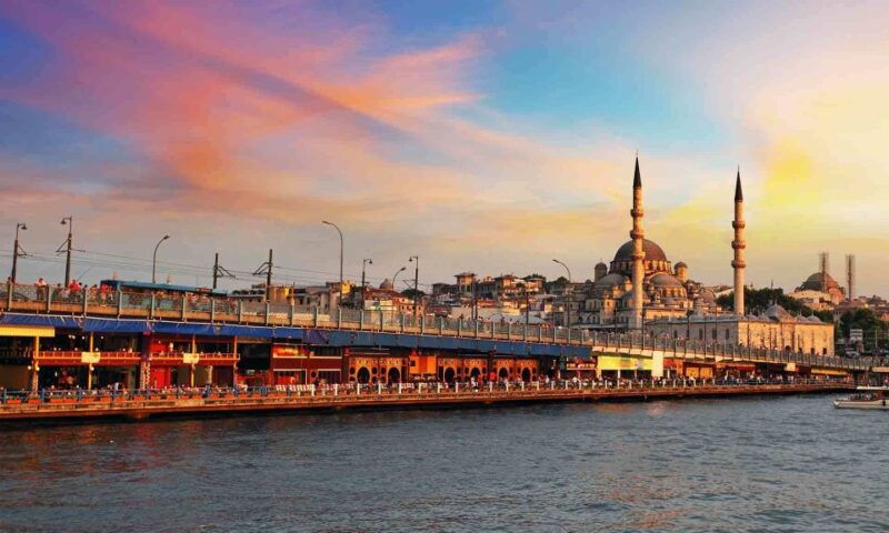 Istanbul Old City to Grand Bazaar Tour - Detailed Breakdown of the Itinerary