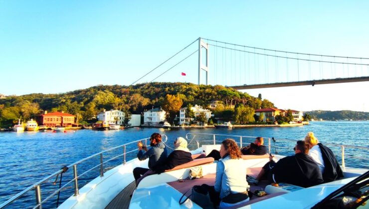 Istanbul: Old City Tour and Luxury Sunset Bosphorus Cruise - Tour Highlights