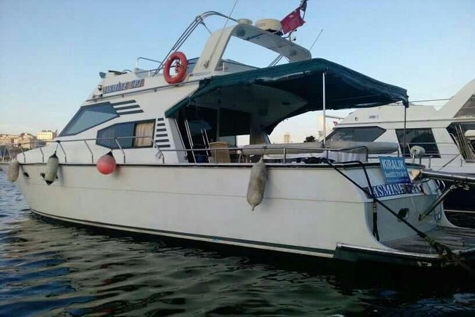 Istanbul Private 2 Hours Bosphorus Yacht Cruise + Hotel Transfers - Inclusions and Amenities