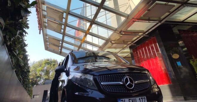 Istanbul: Private Airport Transfer - Restrictions