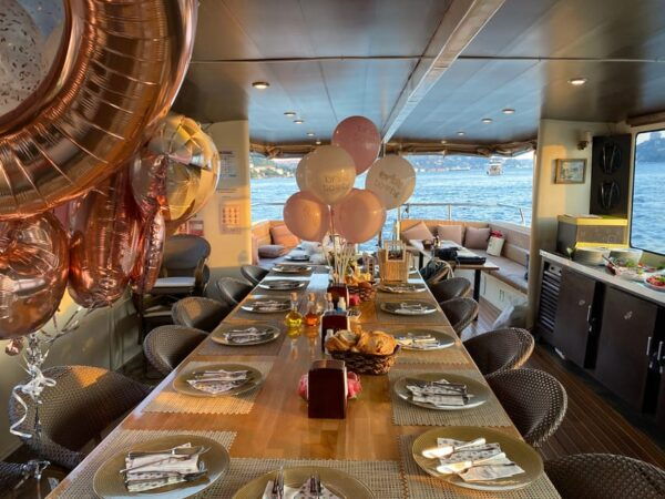 Istanbul: Private Bosphorus Boat Cruise - Boat Details