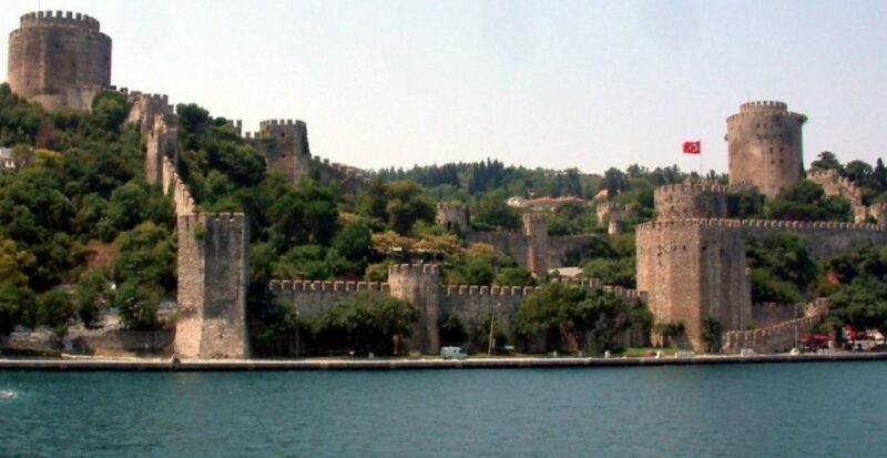 Istanbul: Private Bosphorus Cruise By Luxury Yacht - FAQ