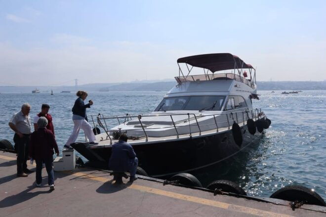 Istanbul: Private Bosphorus Cruise Guided Tour - Pickup and Transfers