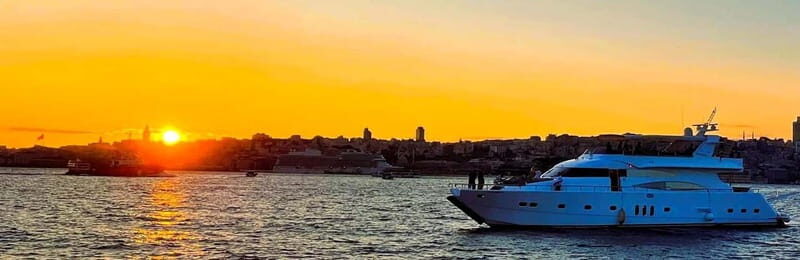 Istanbul: Private Bosphorus Dinner Cruise on a Luxury Yacht - Who Will Love This Experience