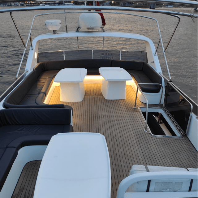 Istanbul: Private Bosphorus River Luxury Yacht Tour - Meeting Point Details