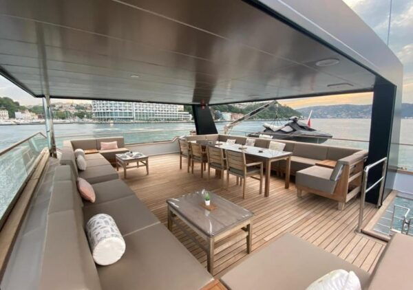 Istanbul: Private Bosphorus Tour On Catamaran - Exclusive Celebration Experiences