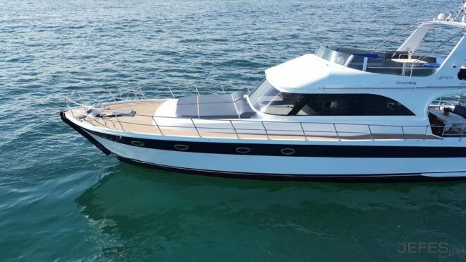 Istanbul: Private Bosphorus Tour On Luxury Yacht Eco#8 - Service and Personalization