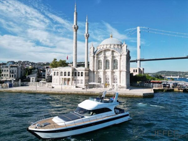 Istanbul: Private Bosphorus Tour On Luxury Yacht Eco#8 - Breathtaking Views of Istanbul