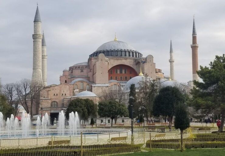 Istanbul Private Full-Day Highlights Tour With Guide - Tour Duration and Guide Information