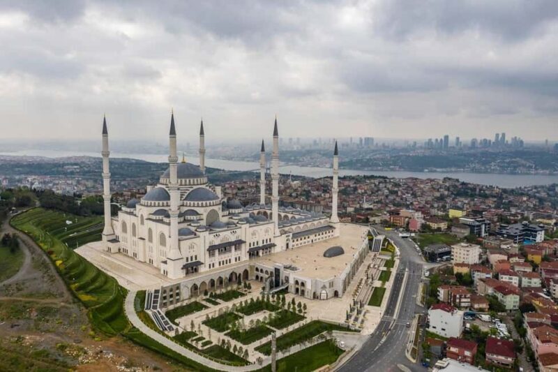 Istanbul: Private Guided Tour of Bosphorus & Asian Side - An In-Depth Look at the Tour Experience