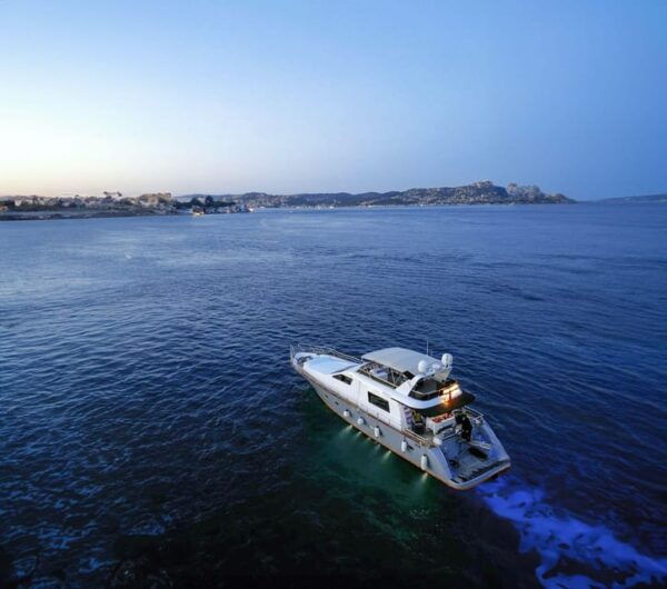 Istanbul Private Luxury Yacht on Bosphorus 22 Meter(72 Feet) - Important Information