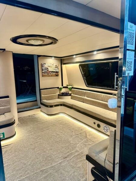 Istanbul Private Luxury Yacht on Bosphorus 22 Meter(72 Feet) - Sightseeing Cruise