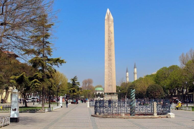 Istanbul: Private Night Tour with a Local - The Sum Up