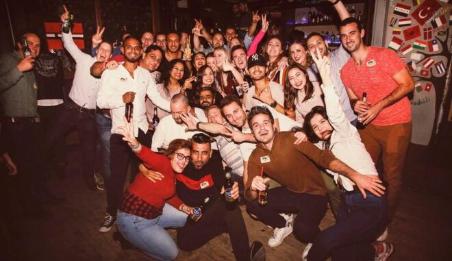 Istanbul: Pub and Rooftop Bar Crawl - Inclusions and Perks