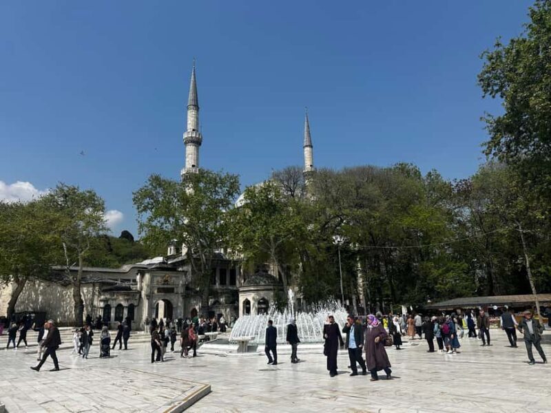 Istanbul Religious Sites Tour w Lunch  Eyup Sultan & More - Good To Know