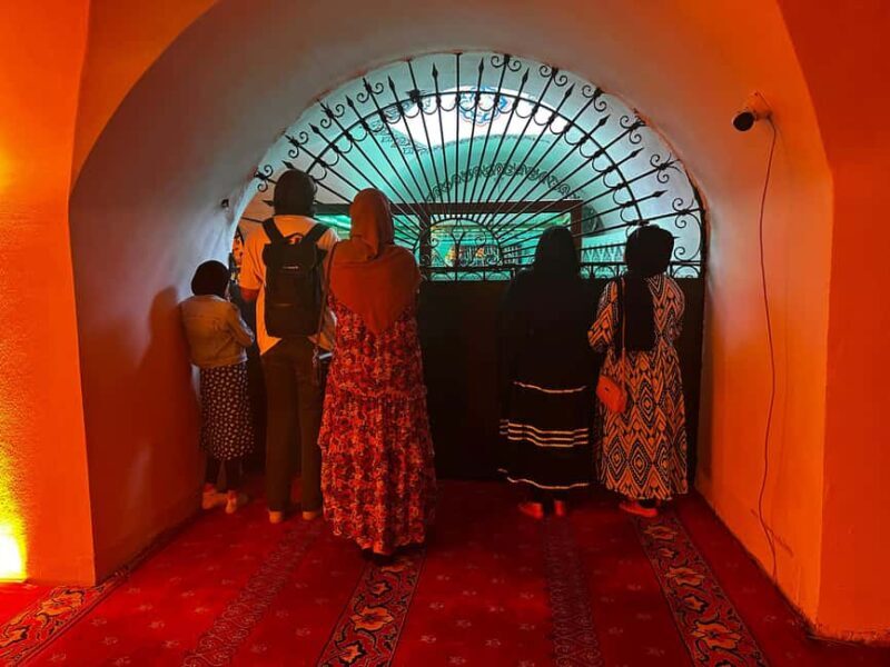 Istanbul Religious Sites Tour w Lunch  Eyup Sultan & More - A Detailed Look at the Experience