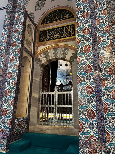 Istanbul Religious Sites Tour w Lunch  Eyup Sultan & More - The Sum Up: Who Will Love This Tour?