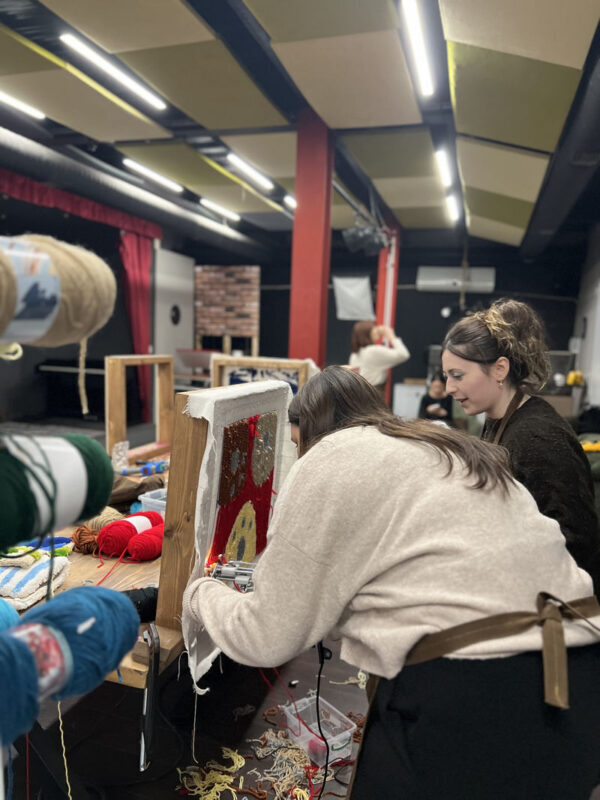 Istanbul: Rug Tufting Workshop - Shape Yarn, Decorate Wall - A creative break in Beyoğlu