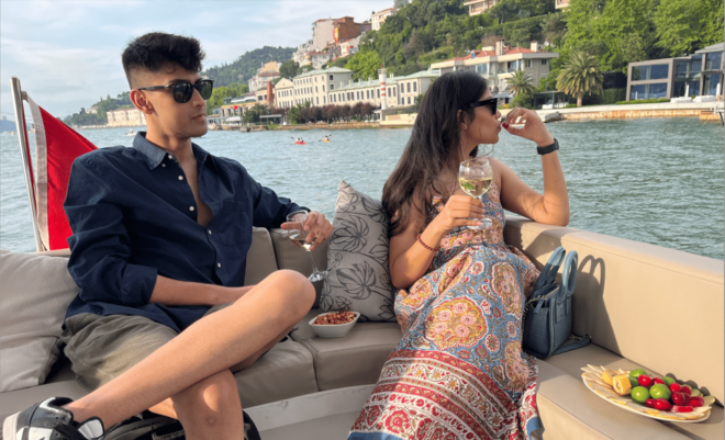 Istanbul: Small Group Yacht Tour With Unlimited Wine - Customer Feedback